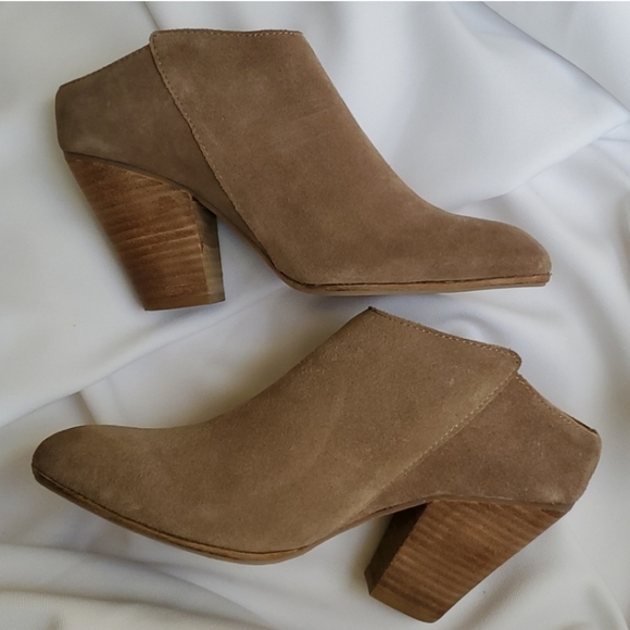 Dolce Vita Mule Booties/ Boots - Picture 2 of 6